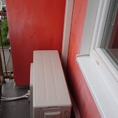 venkovní jednotka -balkon